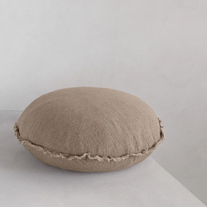 Plush Pillows for a Cozy BedFlocca Macaron Linen Pillow - Cep