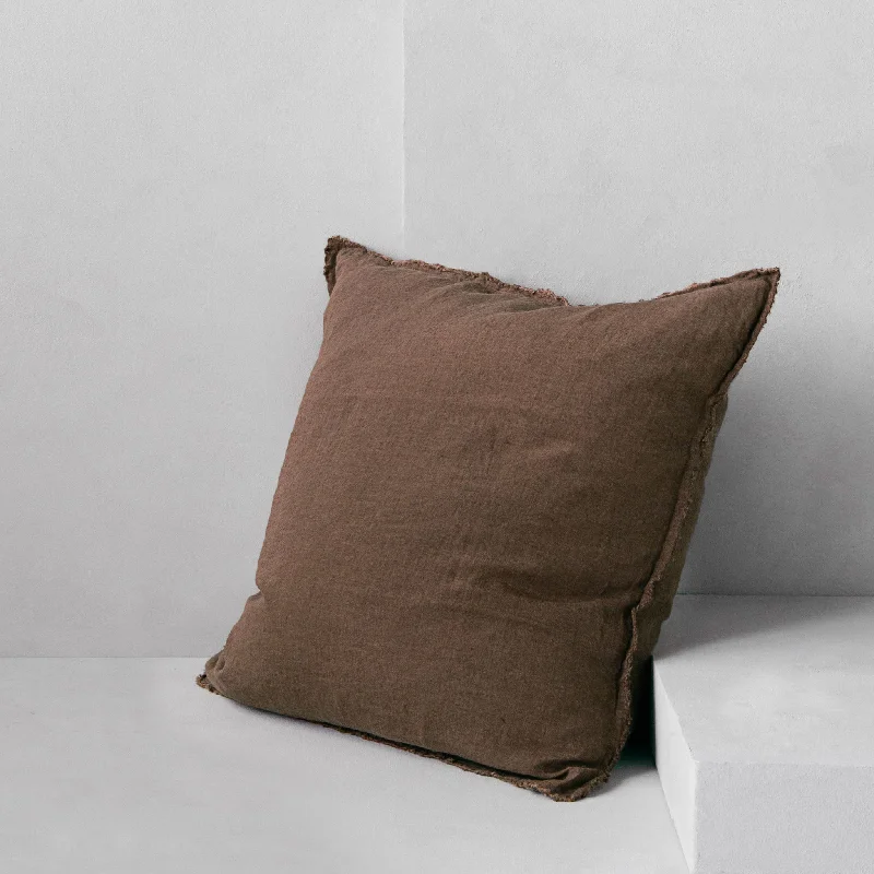 Hypoallergenic Pillows for Allergy SufferersFlocca Linen Pillow - Bere