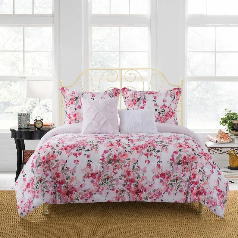 Queen - size comforters for standard queen - sized mattressesVilla 5-Piece Comforter Set