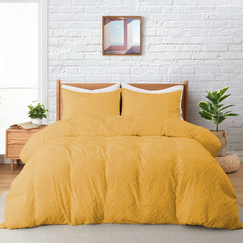 Value - for - money duvet covers that offer great quality at a reasonable price3 Piece Lightweight Clipped Duvet Cover Sets, Queen or King Sized Bedding Sets