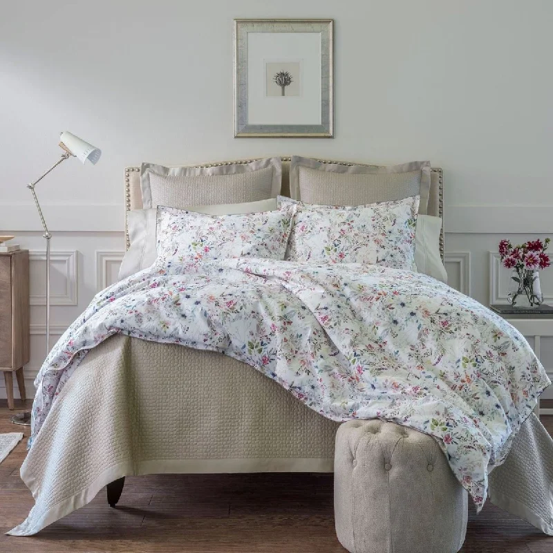 Anti - dust mite duvet covers to keep the sleep environment cleanChloe Floral Bedding by Peacock Alley