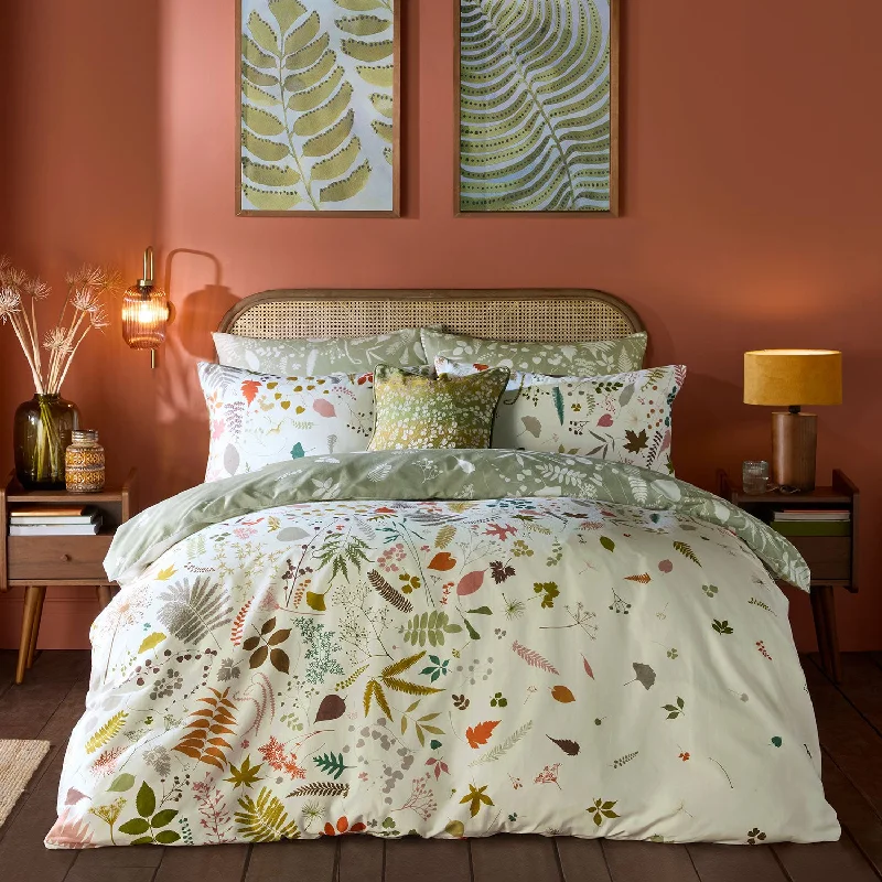 Anti - dust mite duvet covers to keep the sleep environment cleanClarissa Hulse Woodland Walk Autumn Duvet Set