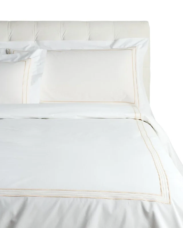 Expensive duvet covers with premium materials and artisanal craftsmanshipDea Italian Linens Sinfonia Toscana Quattrocento Percale Duvet Set