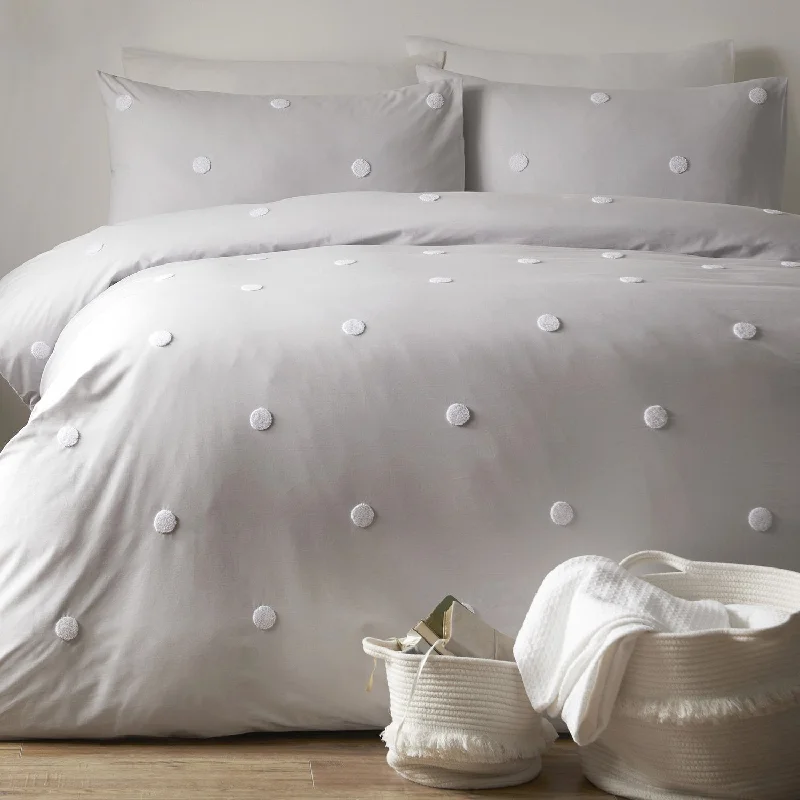 Expensive duvet covers with premium materials and artisanal craftsmanshipDot Garden Silver 100% Cotton Duvet Set