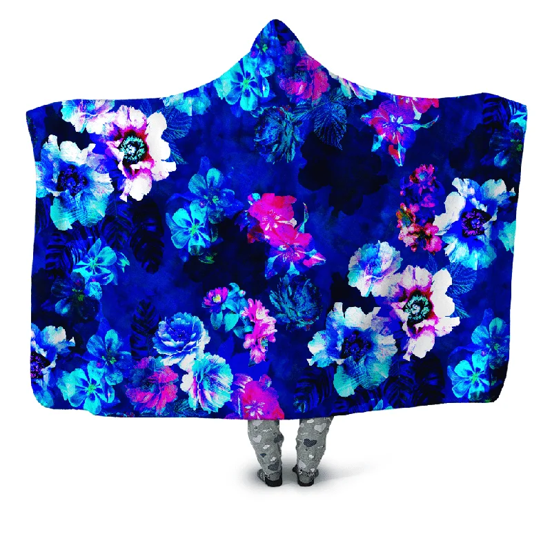 Acrylic blankets for a soft and affordable alternativeEnchanted Flora Hooded Blanket