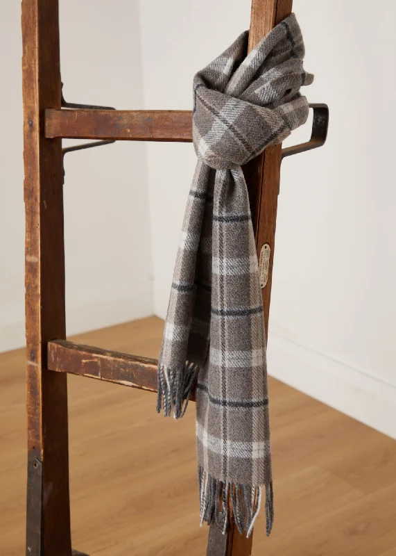 Alpaca wool blankets for a hypoallergenic and warm optionFoxford Grey & Mink Check Lambswool Scarf