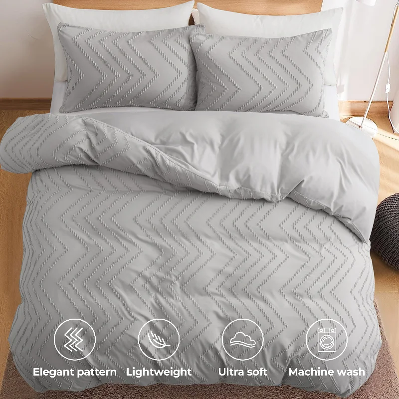 Organic cotton duvet covers for a chemical - free and eco - friendly optionHigh Quality 3 Piece Wave Clipped Duvet Cover Set with Zipper Closure Light Grey