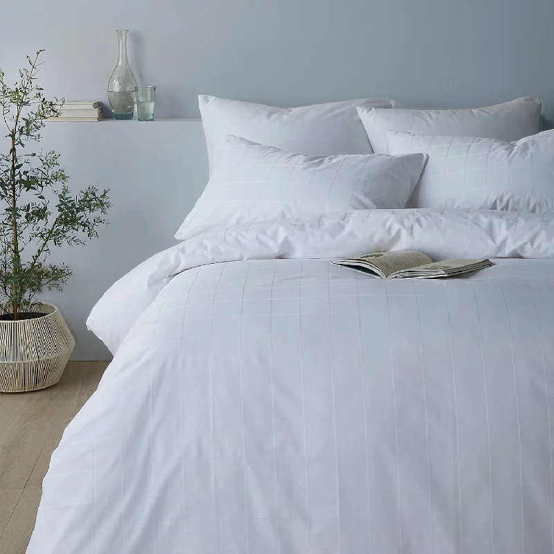 Machine - washable duvet covers for hassle - free cleaningLuxe & Wilde Lorton Hotel White 100% Cotton Duvet Set