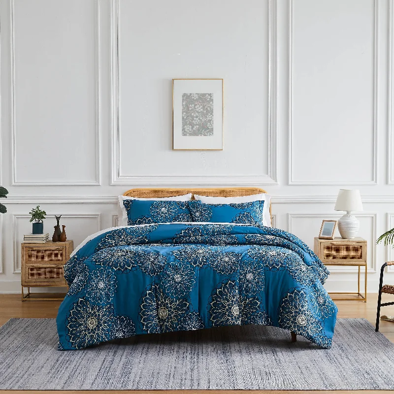 Duvet covers that work well with memory - foam mattresses for added comfortMidnight Floral Duvet Cover Set