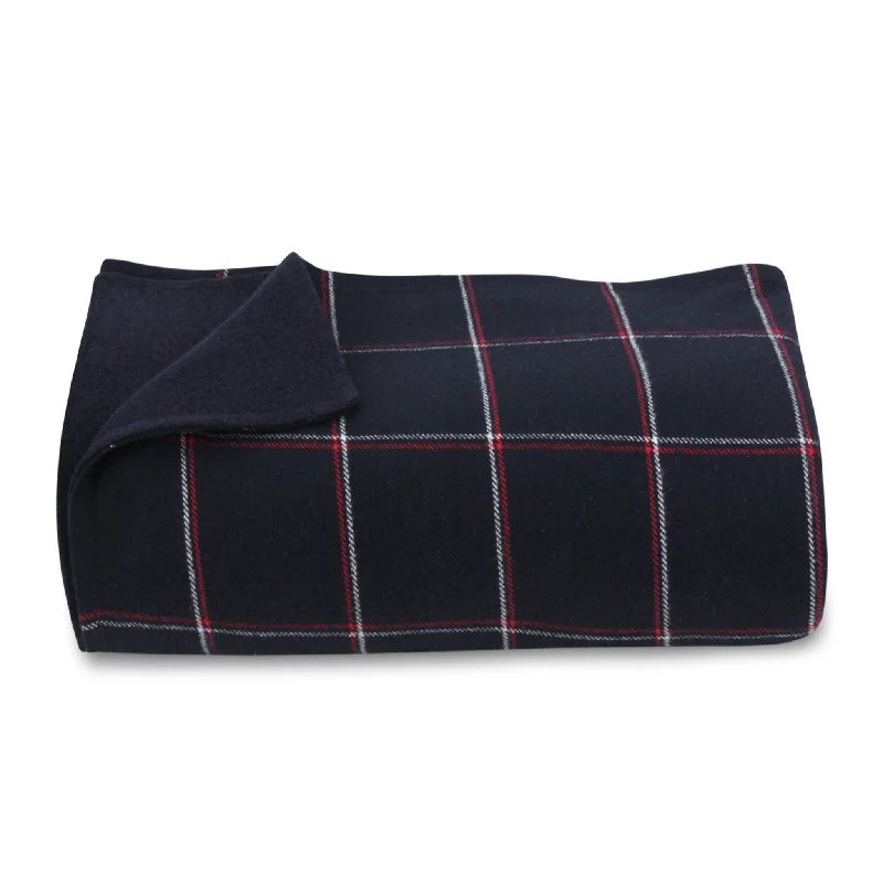 Queen - size blankets for standard - sized bedsNavy/Red Checkered Throw Blanket