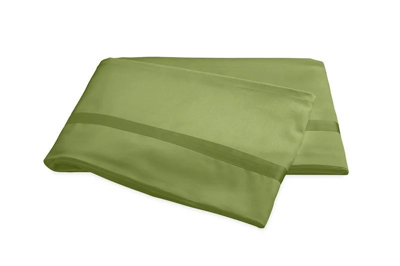 Allergy - friendly duvet covers for bedrooms with sensitive air qualityMatouk Nocturne Sateen Bedding in Grass