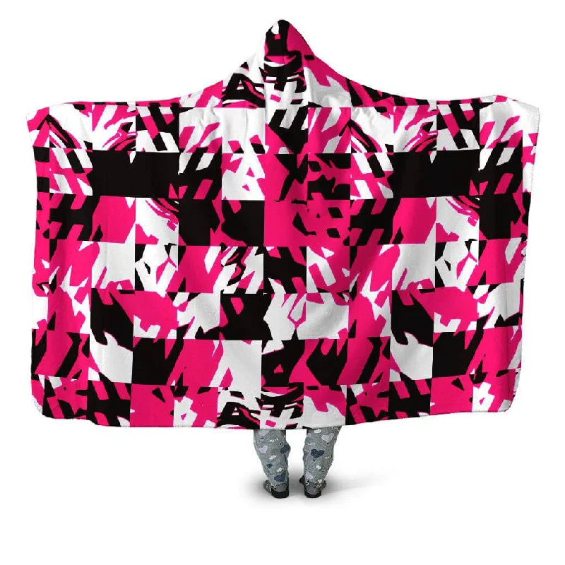 Cotton blankets for breathability and a lightweight feelPink Digital Hooded Blanket