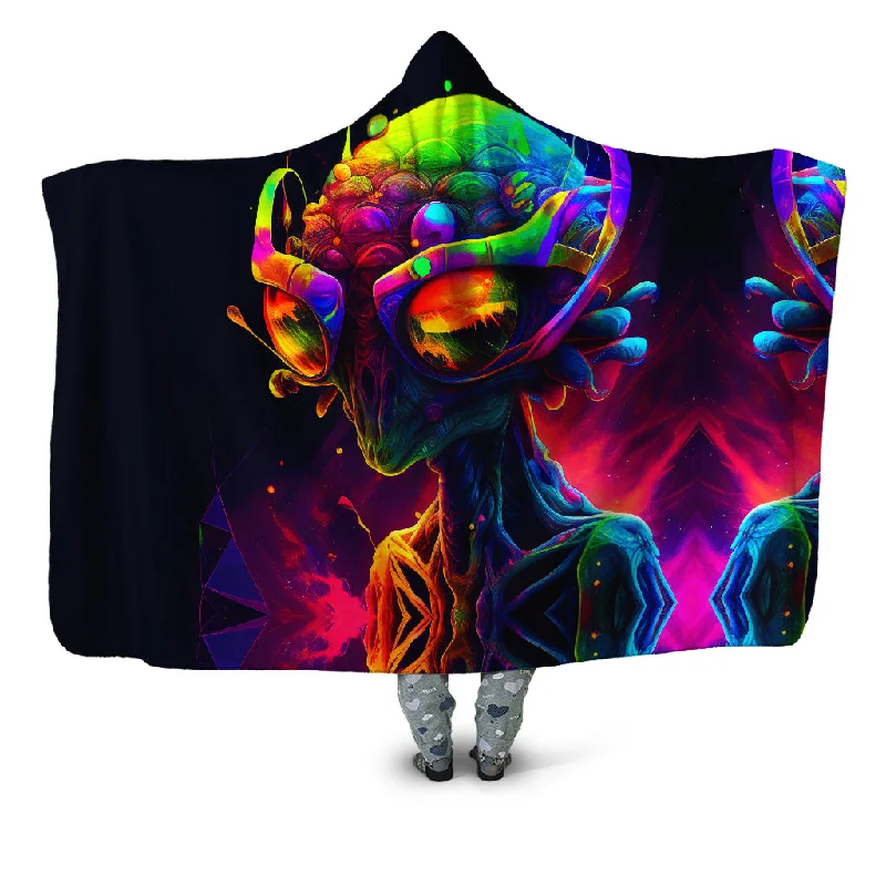 Alpaca wool blankets for a hypoallergenic and warm optionPsychedelic Alien Hooded Blanket