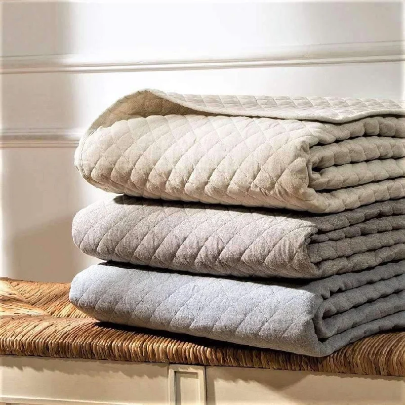 Wool blankets with natural warmth and insulationQuilt Coverlets in 3 Colors