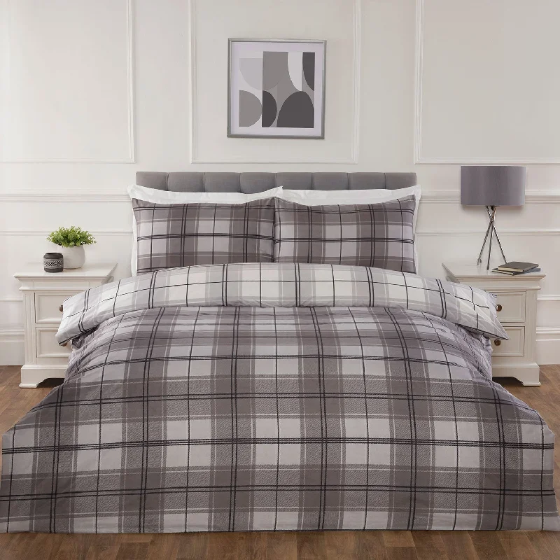 Stain - resistant duvet covers for easy maintenanceSeattle Grey Check Super Soft Duvet Set