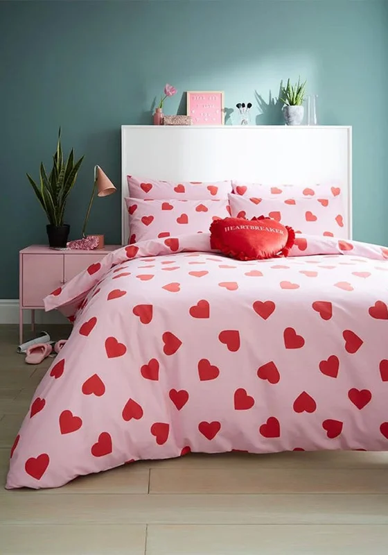 Full - size duvet covers suitable for full - sized beds in guest rooms or small bedroomsSkinny Dip London Hearts Duvet Set, Pink