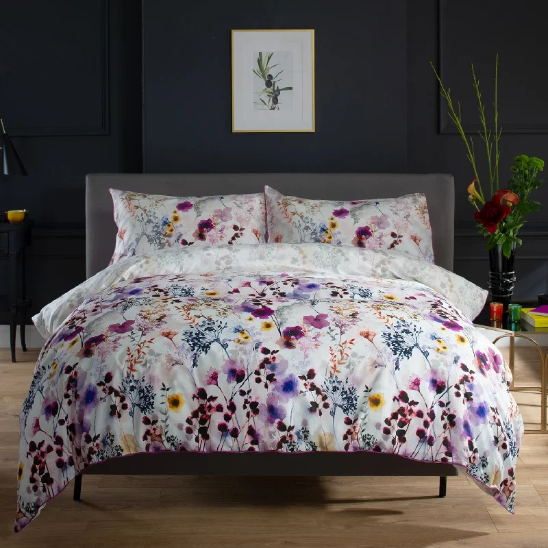 Clearance - priced duvet covers for a great deal on last - season modelsBed duvet covers to enhance the comfort and aesthetics of the bedroomThe Lyndon Company Watercolour Floral Lavender Cotton Duvet Set