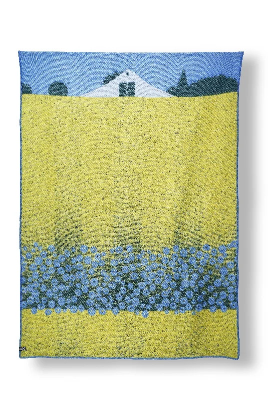 Chenille blankets with a thick and fuzzy textureWool Blanket "Chicory" by Laura Foster Nicholson