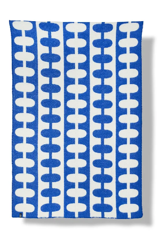 Acrylic blankets for a soft and affordable alternativeWool Blanket "Serra" by Nathalie Du Pasquier & George Sowden