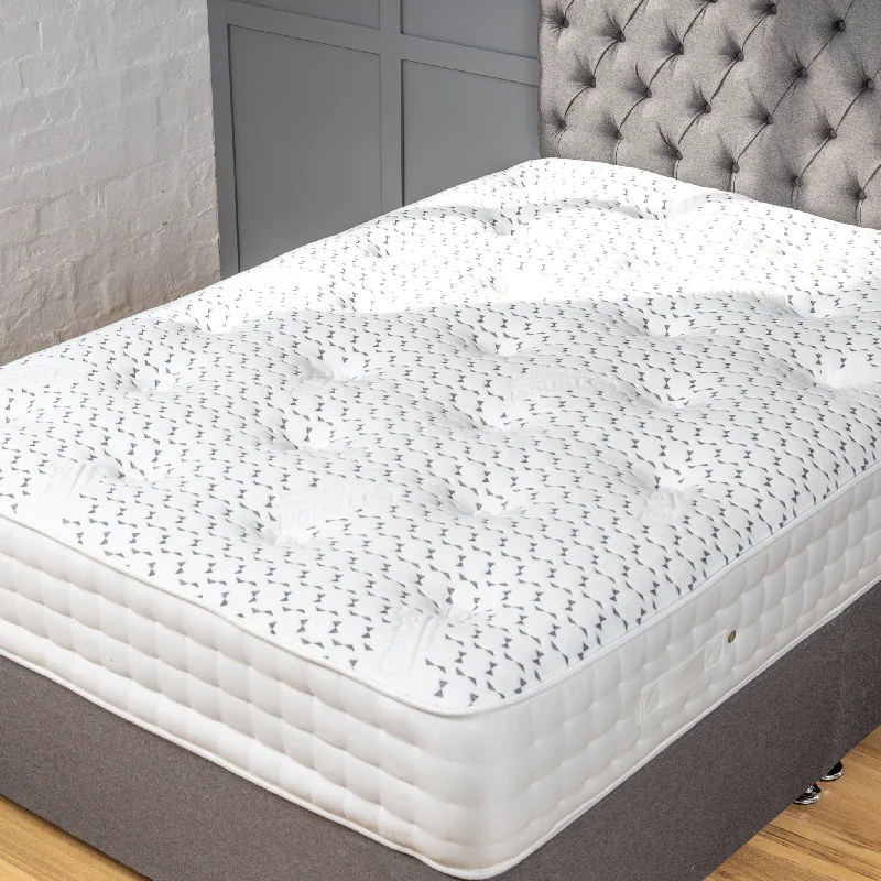 Latex mattresses with natural bounce and breathability3000 Pocket VIP Mattress