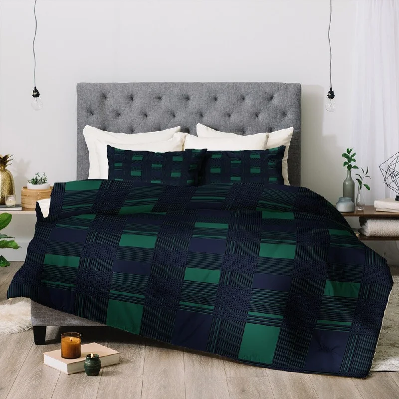 Duck down comforters with a softer feel and good warmth retentionGabriela Fuente Winter Midnight Comforter Set -King