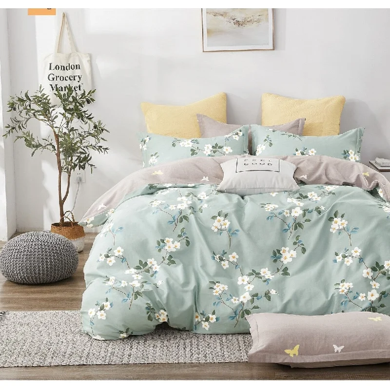 Duck down comforters with a softer feel and good warmth retentionMea Reversible 100% Cotton Comforter Set