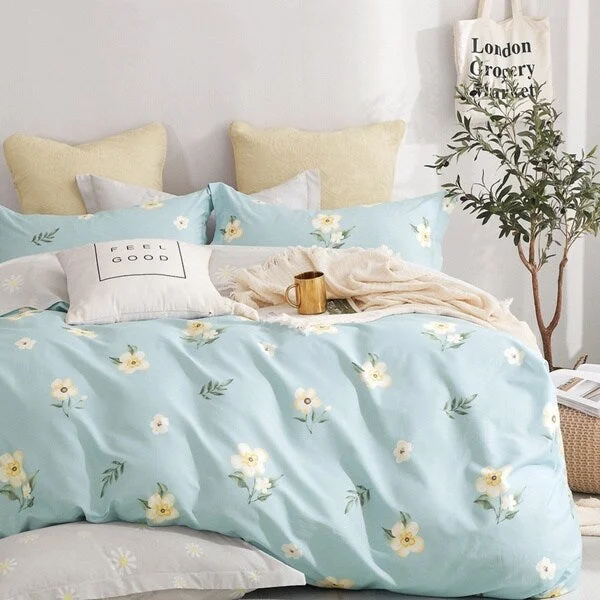 Duck down comforters with a softer feel and good warmth retentionPorch & Den Kessler Cotton 3-piece Queen/Full Comforter Set