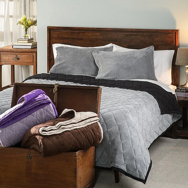 Silk - filled comforters for a luxurious and smooth touchSolid 3-piece Comforter Set