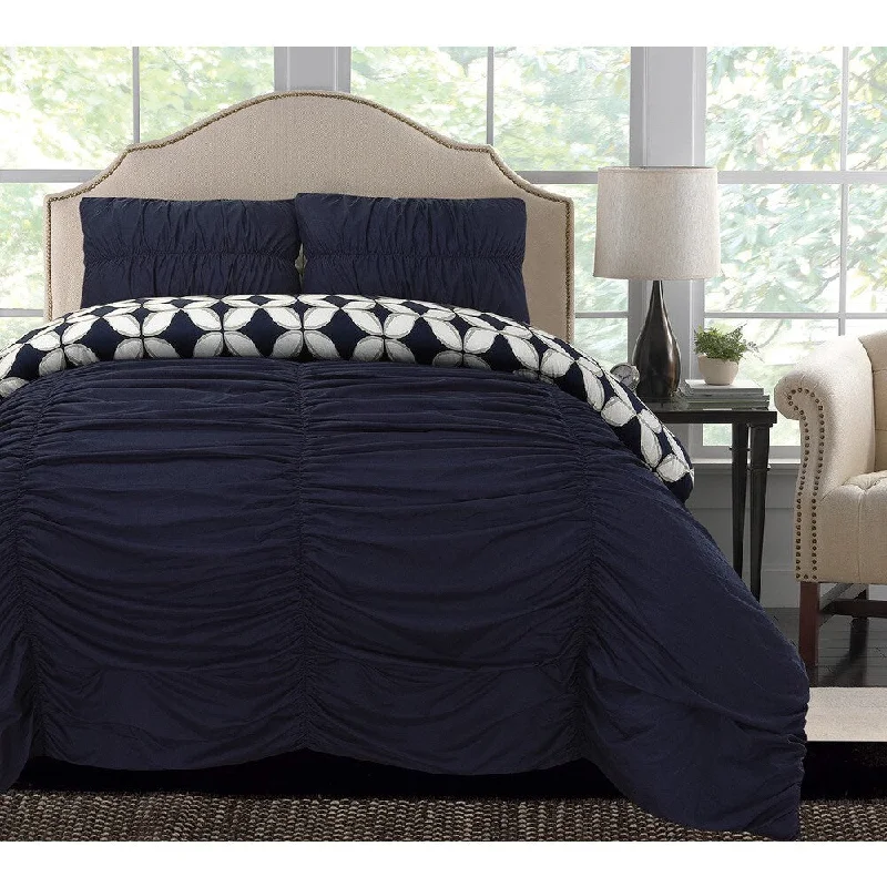 King - size comforters to fit large king - sized beds perfectlyThro by Marlo Lorenz Geo Comforter Set