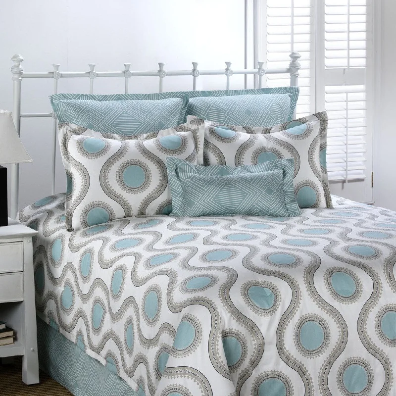 Duck down comforters with a softer feel and good warmth retentionViola Special 4-piece Comforter Set